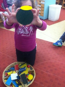 ..σε διαφορετικά χρώματα..