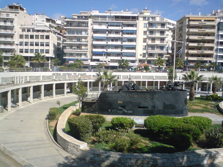 1280px Hellenic Maritime Museum frontyard