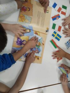 Messenger creation 7AFD57C5 9129 4154 9406 F2E1645FE4FB