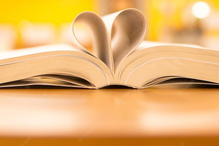 close up page book heart shape library 101448 3251