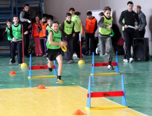 kids_running_hurdle