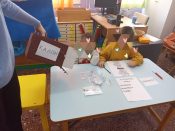 46c8804e fcc1 4dd9 aa18 a2bc8bcde5b2