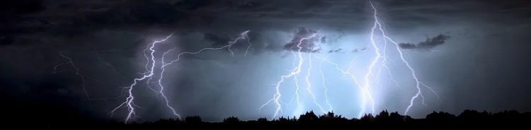 lightning-1158027_960_720