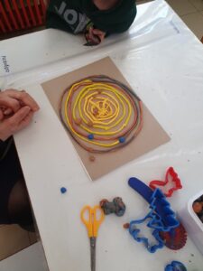 αναπαράσταση του διαστήματος με πλαστείνη