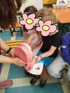 IMG 4aedd00a030782b272d81048d05fcb38 V