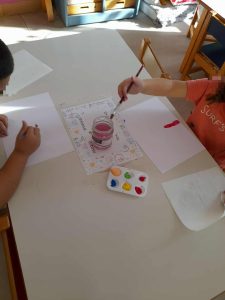 e28dd9bd f14e 4809 8948 5d244a8ad74a