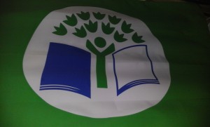 Η Πράσινη Σημαία, της  Eco Schools, με την οποία βραβευτήκαμε. 