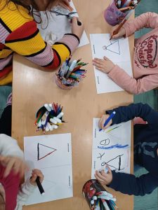 0a8bd675 b155 45ba 8c77 f18919c11592