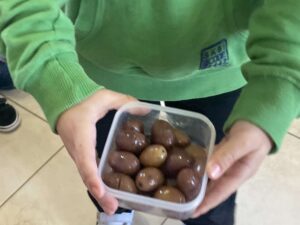 received 562646239800273