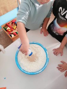 received 832214617990673