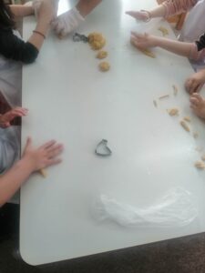 received 1363161977860183