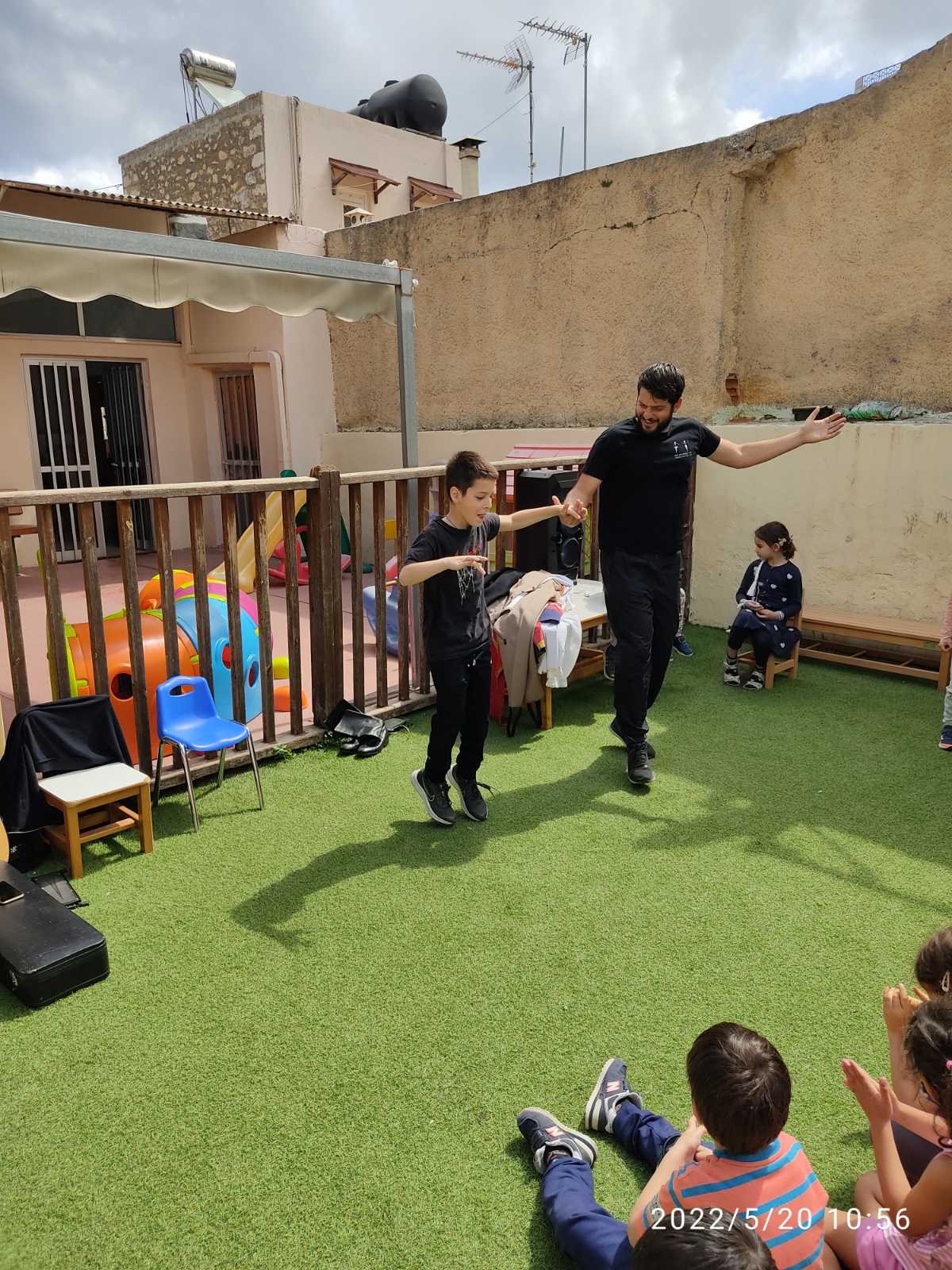 IMG b98d4532727838be966780b6deb8fdf9 V