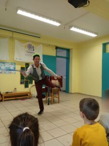 received 1048043339681155