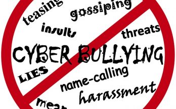 cyber-bullying-122156_640-1