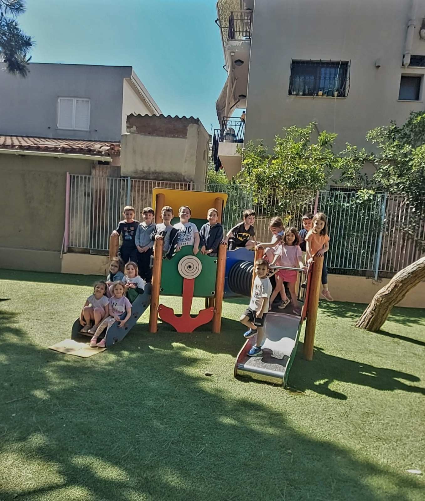 Ολοκλήρωση ανάπλασης παιδικής χαράς και Δράση “το παγκάκι της φιλίας”