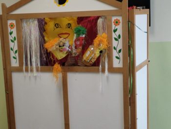 🕊️ Η Επέτειος του Πολυτεχνείου στο Νηπιαγωγείο μας: Μαθαίνοντας για την Ελευθερία και τη Δημοκρατία