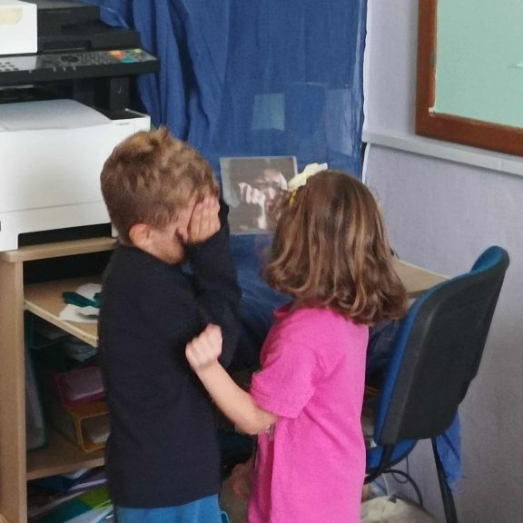 Messenger creation 33EF933F 0410 4D32 9D36 FFFFC474EFD7