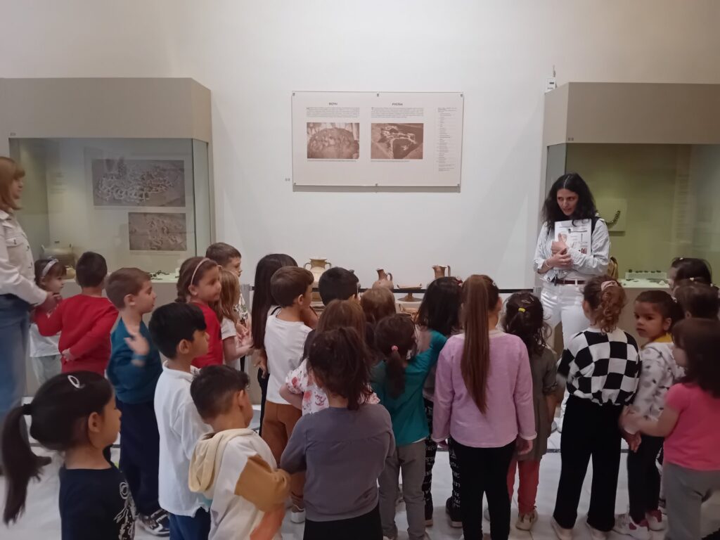 IMG a679e7d5ed6f53988c673ba38b5e3401 V