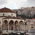 800px Tzisdarakis Mosque and Akropolis in Monastiraki