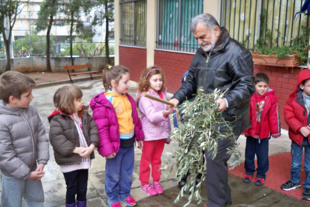 Ραβδίζουν όλα τα παιδιά.....