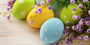 easter-eggs-background-wallpaper