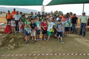 Εικόνες από την εμπειρία μας/ Photos from the excavation (Πηγή: Αρχείο του σχολείου μας)