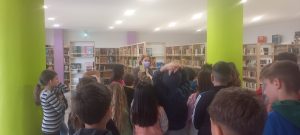 FOTO BIBLIOTHHKH 2