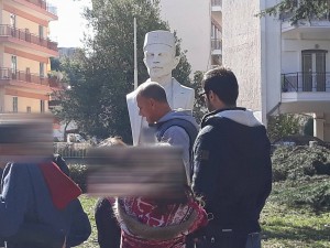 μακ5