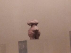 ARCHAIOLOGIKO MOYSEIO BOLOY 9