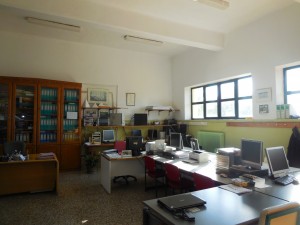 Γραφείο Καθηγητών - 1ος όροφος