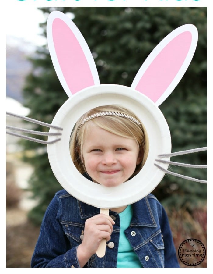 Cute-Bunny-Mask-for-kids-with-a-paper-plate.