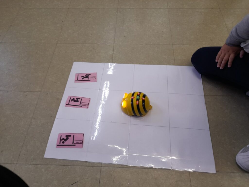 ΣΕΙΣΜΟΣ .ΣΚΕΦΤΟΜΑΙ ΛΟΓΙΚΑ ΚΙΝΟΥΜΑΙ ΡΟΜΠΟΤΙΚΑ