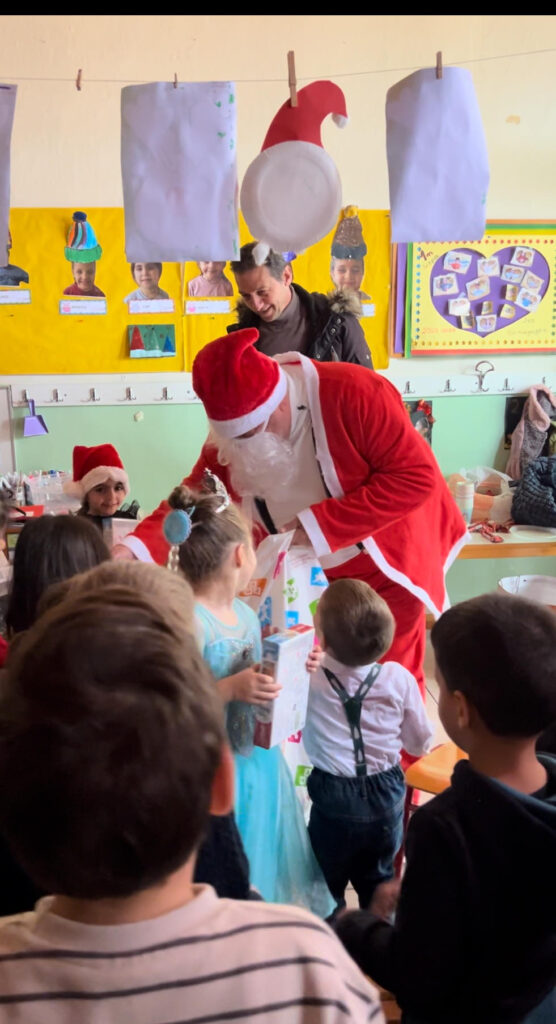 30d1be3c 6379 4e64 9442 247eef6d1199 1