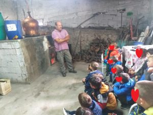 8d1bd5d9 367d 4e0d 8b5b ff1fdbbb93c2