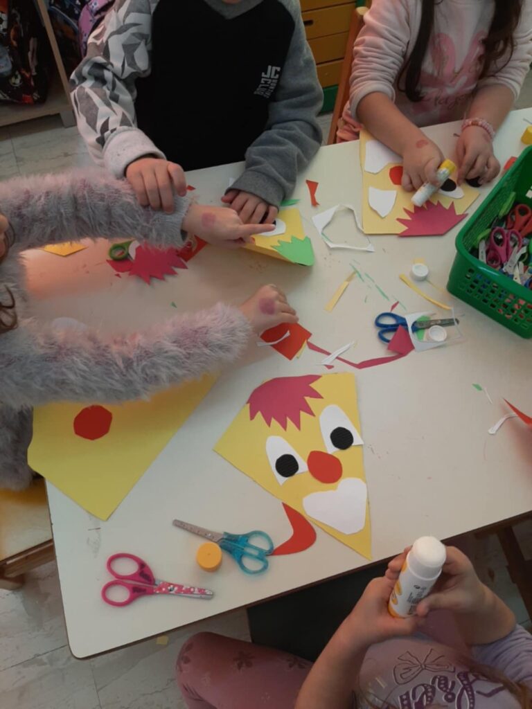 κλόουν κατασκευή