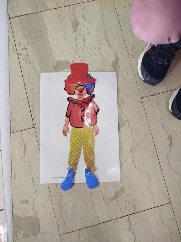 ντύνω τον κλόουν 2