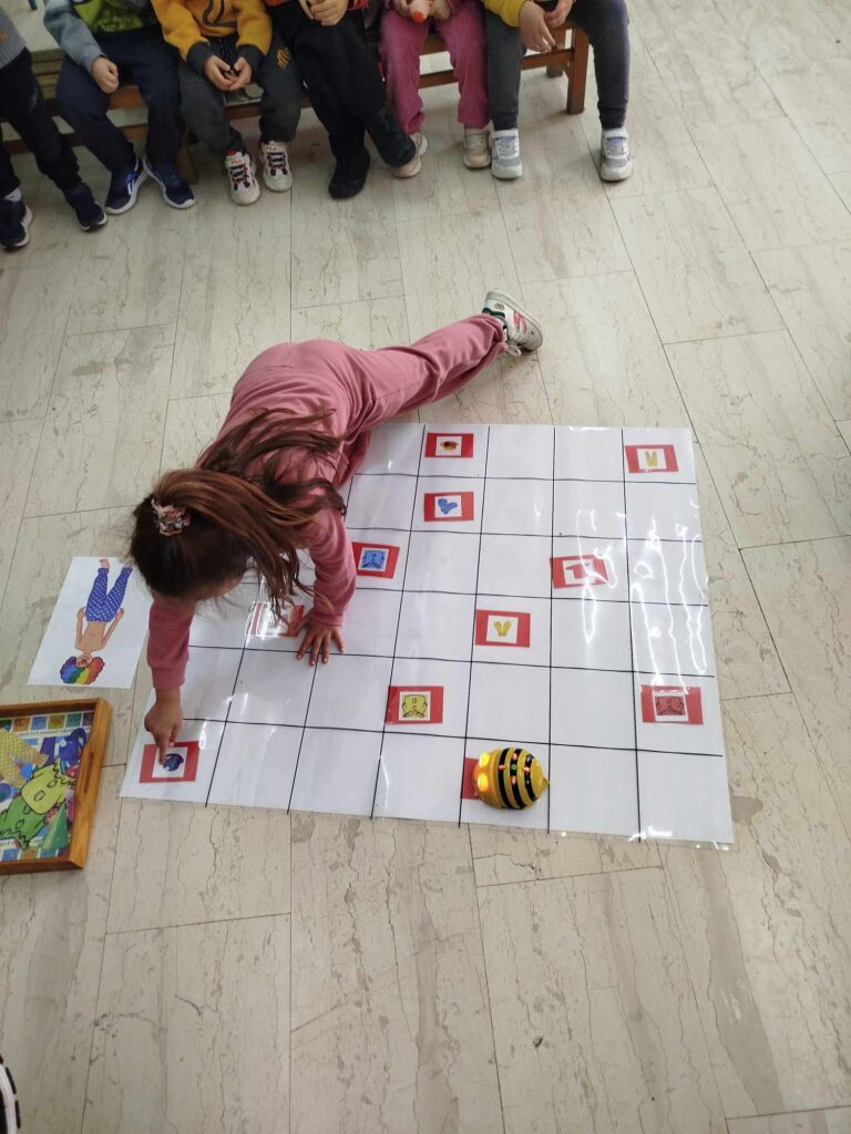 ντύνω τον κλόουν