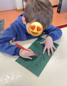 E150A7B4 404C 43E5 B10E 70F123406D25