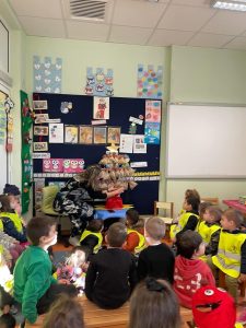 27 episkepsh paidikhs folias