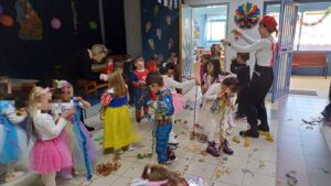 IMG cd5249700e069fb35077f26a2d4e173c V censored