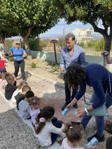 32264dca 2676 4b6e aa93 e26b5fd41fb5