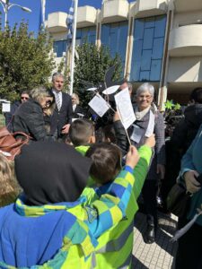 IMG 4d84d44bf84633ebd0a19f47069b9971 V