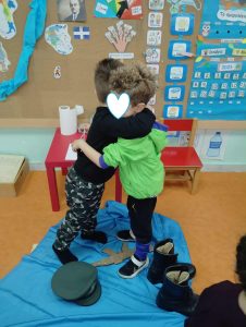 27f228e3 e428 44e9 b564 110bd38a9f78