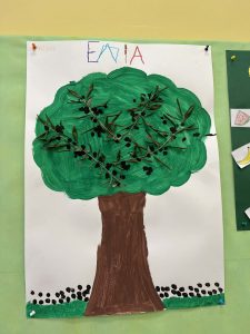 21ac408e f80d 4099 8246 3064528c83b8