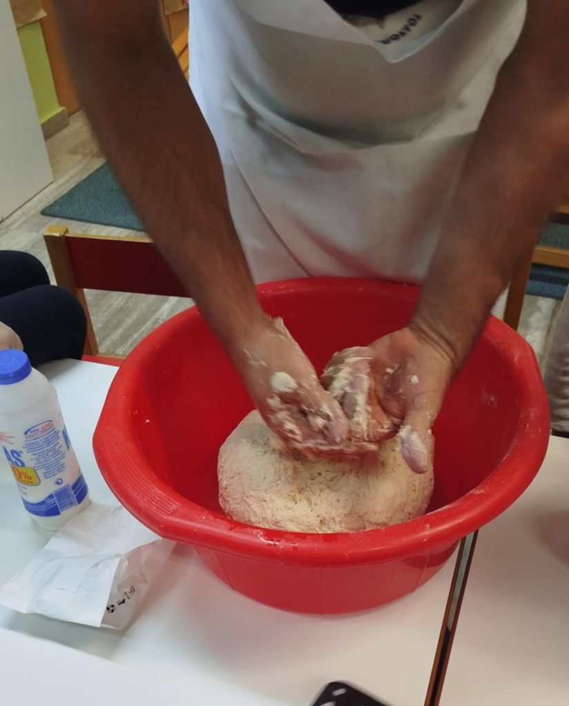 b8bf516f 9011 48be b07f 1d576763a8b4