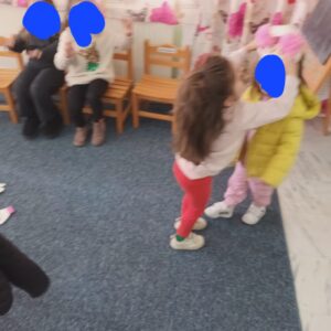 ΠΑΙΧΝΙΔΙ ΝΤΥΣΕ ΤΟΝ ΧΙΟΝΑΝΘΡΩΠΟ 1