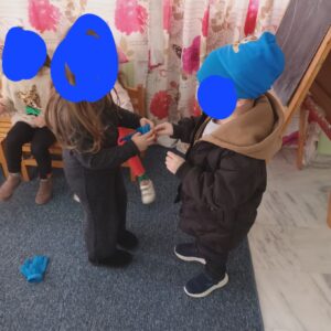 ΠΑΙΧΝΙΔΙ ΝΤΥΣΕ ΤΟΝ ΧΙΟΝΑΝΘΡΩΠΟ 2