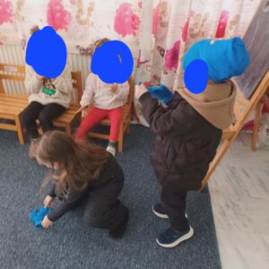 ΠΑΙΧΝΙΔΙ ΝΤΥΣΕ ΤΟΝ ΧΙΟΝΑΝΘΡΩΠΟ 3