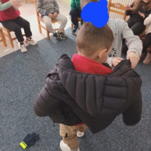 ΠΑΙΧΝΙΔΙ ΝΤΥΣΕ ΤΟΝ ΧΙΟΝΑΝΘΡΩΠΟ 4