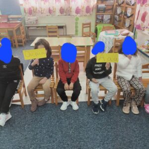 ΠΑΙΧΝΙΔΙΑ ΜΕ ΤΟ ΤΡΑΓΟΥΔΙ ΑΑΑ ΑΡΧΙΖΕΙ Η ΠΑΓΩΝΙΑ 4